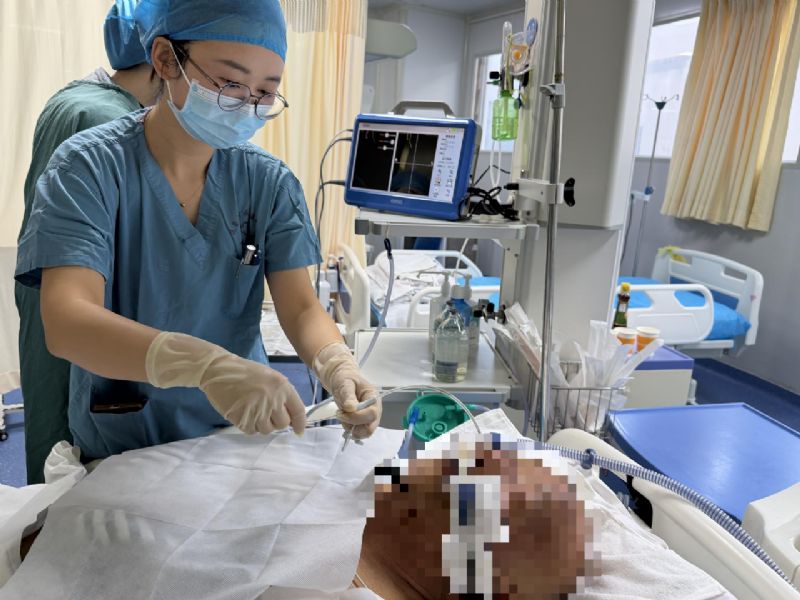 以“電磁透視”之眼，為重癥患者打通“營養(yǎng)生命線”——延安大學咸陽醫(yī)院重癥醫(yī)學科率先在全市開展磁導航引導下鼻腸管置管技術